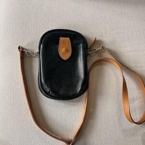 Divina Firenze Amanda Leather Cell Phone Crossbody Bag Purse Black Tan Italy